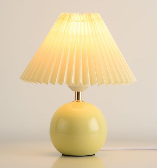 Pleated Ceramic Decorative Bedside Table Lamp