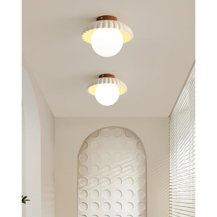 Alien Cream Style Ceiling Light HL348