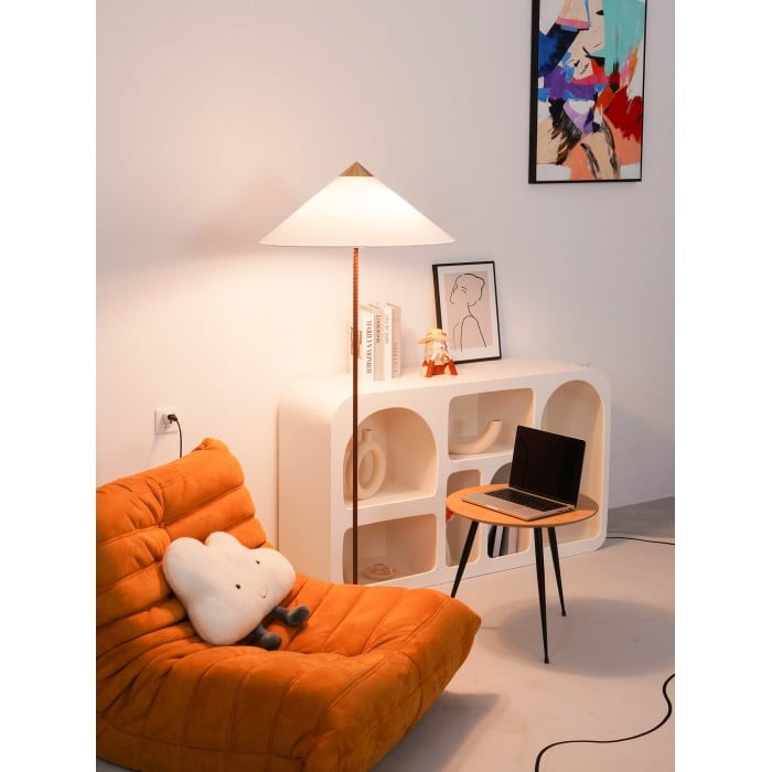 Chinese Hat Floor Lamp HL1142